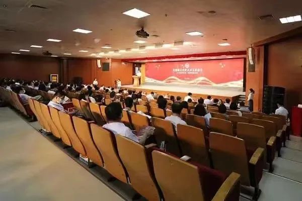 人才引领发展 创新成就未来——艾弗森贝博ballbet官网人才工作会议召开